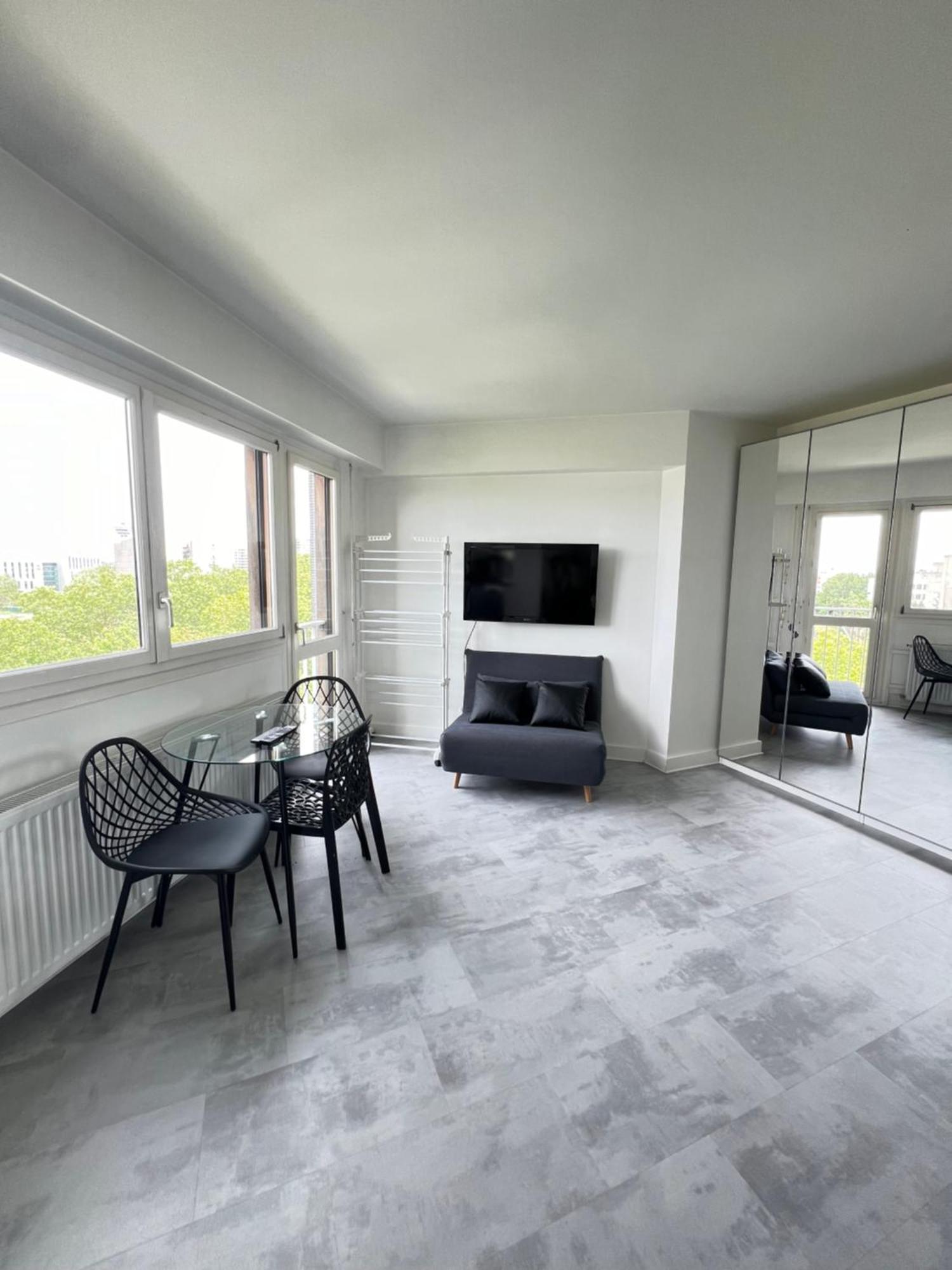 Apartment Home In Paris With View, 15Min Direct To Center 외부 사진